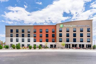 Holiday Inn Express & Suites Colorado Springs AFA