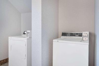AmericInn by Wyndham Aberdeen - Event Center