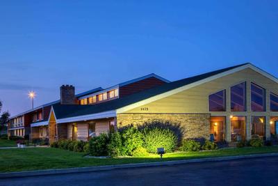 AmericInn by Wyndham Worthington