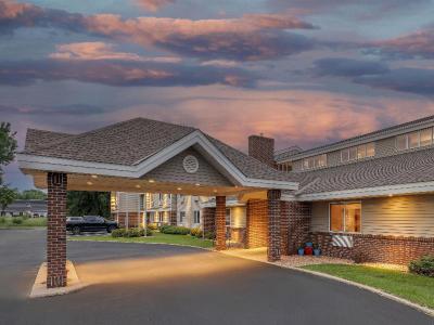 SureStay Plus Hotel by Best Western Litchfield