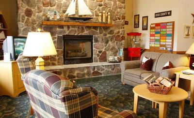 AmericInn by Wyndham Sturgeon Bay