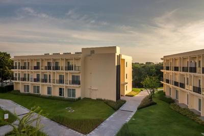 Eastin Thana City Golf Resort Bangkok