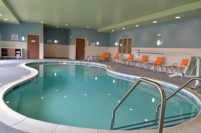 Holiday Inn Express Raleigh Arpt - Brier Crk Area
