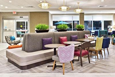 Home2 Suites by Hilton Birmingham Colonnad