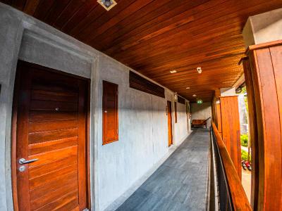 J4 Hotel Samui