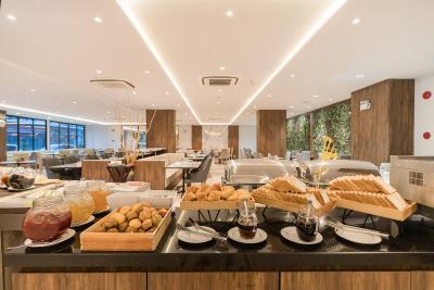 New Square Patong Hotel