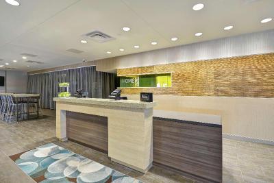 Home2 Suites by Hilton Plymouth, MN