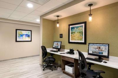 Hampton Inn Baltimore Bayview Campus