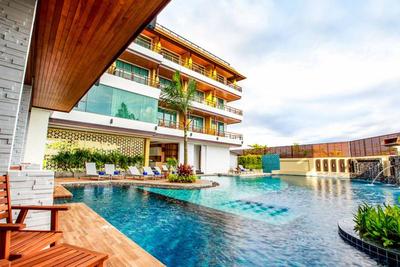 Aqua Resort SHA by ZUZU