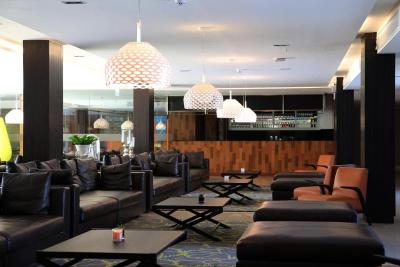 S Ratchada Leisure Hotel