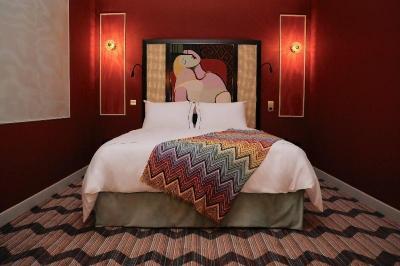 Mom'Art Hotel