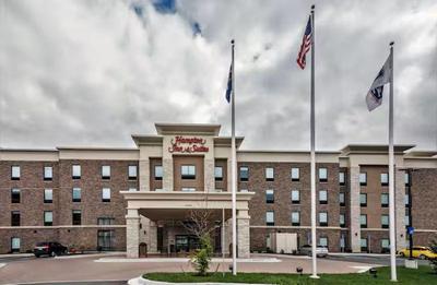 Hampton Inn & Suites Allen Park