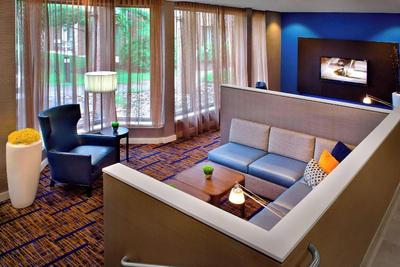 Courtyard Hartford Windsor