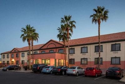 Baymont By Wyndham Phoenix I-10 Near 51st Ave