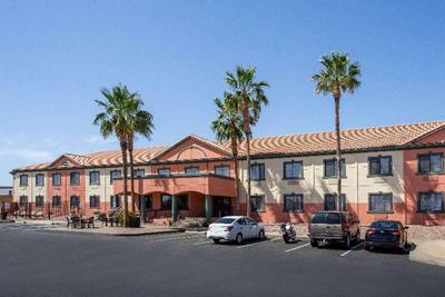 Baymont By Wyndham Phoenix I-10 Near 51st Ave