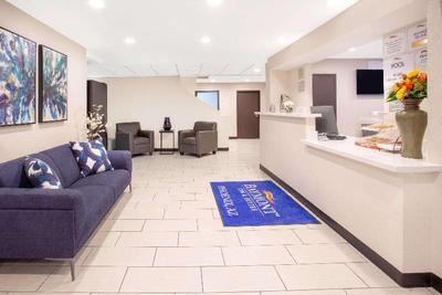Baymont By Wyndham Phoenix I-10 Near 51st Ave