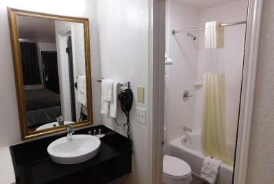 Days Inn By Wyndham Oklahoma City Nw Expressway