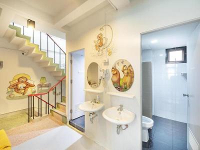 Sloth Hostel Khaosan