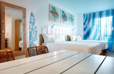 Universal Endless Summer - Surfside Inn and Suites