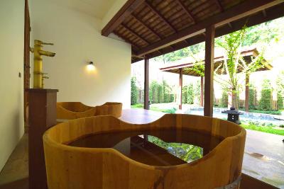 Onsen at Moncham
