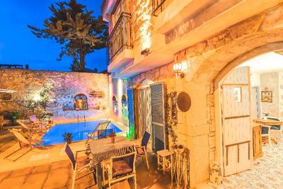 Alacatı Asmalı Konak Hotel