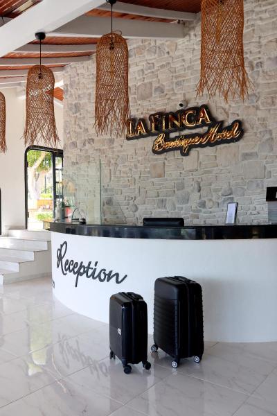 La Finca Hotel