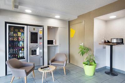B&B HOTEL Lyon Saint Priest