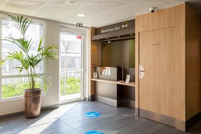 B&B HOTEL Orly CHEVILLY Marché International