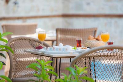 Char Me Boutique Hotel