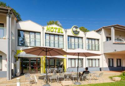 B&B Hôtel VILLENEUVE-LOUBET Village