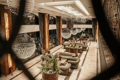 Grand Vaves Hotel