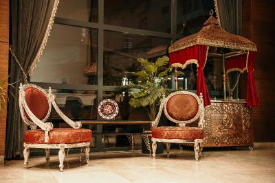 Grand Vaves Hotel