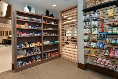 Holiday Inn Express & Suites Charlotte -Ballantyne