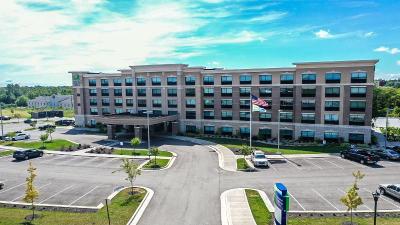Holiday Inn Express and Suites-Elizabethtown North