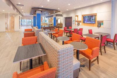 Holiday Inn Exp & Sts Indianapolis NW - Zionsville