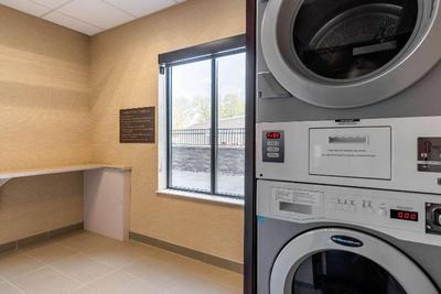 Comfort Inn & Suites Schenectady - Scotia