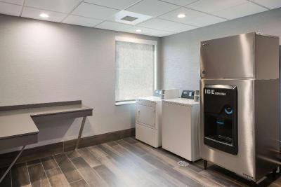 Comfort Suites Southwest Kennewick