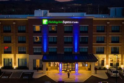 Holiday Inn Express & Suites, Franklin Berry Farms