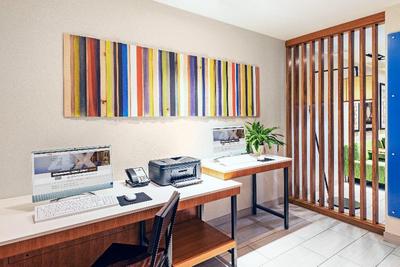 Holiday Inn Express And Suites Junction