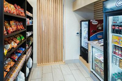 Holiday Inn Express & Suites Medford