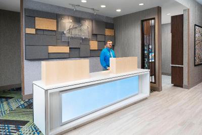 Holiday Inn Express and Suites Odessa I-20
