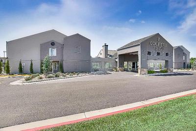 Country Inn & Suites Wichita East