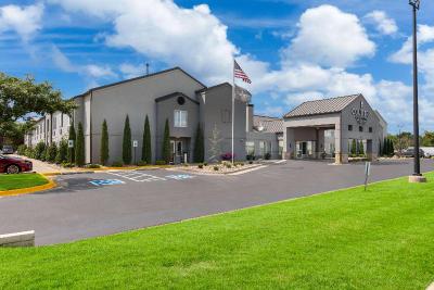 Country Inn & Suites Wichita East