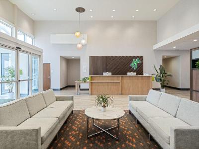 Holiday Inn & Suites Orlando I-Drive Theme Parks