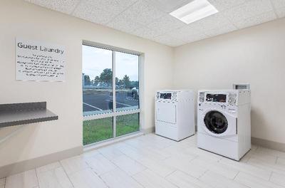 Holiday Inn Express and Suites La Grange