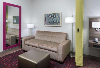 Home2 Suites by Hilton Orlando Airport