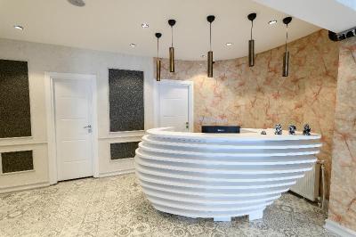 Global Suites Hotel