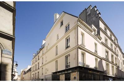 Dupond-Smith Hotel