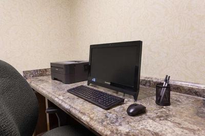 Howard Johnson by Wyndham Murfreesboro