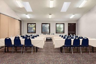 Country Inn Suites By Radisson Coon Rapids Mn